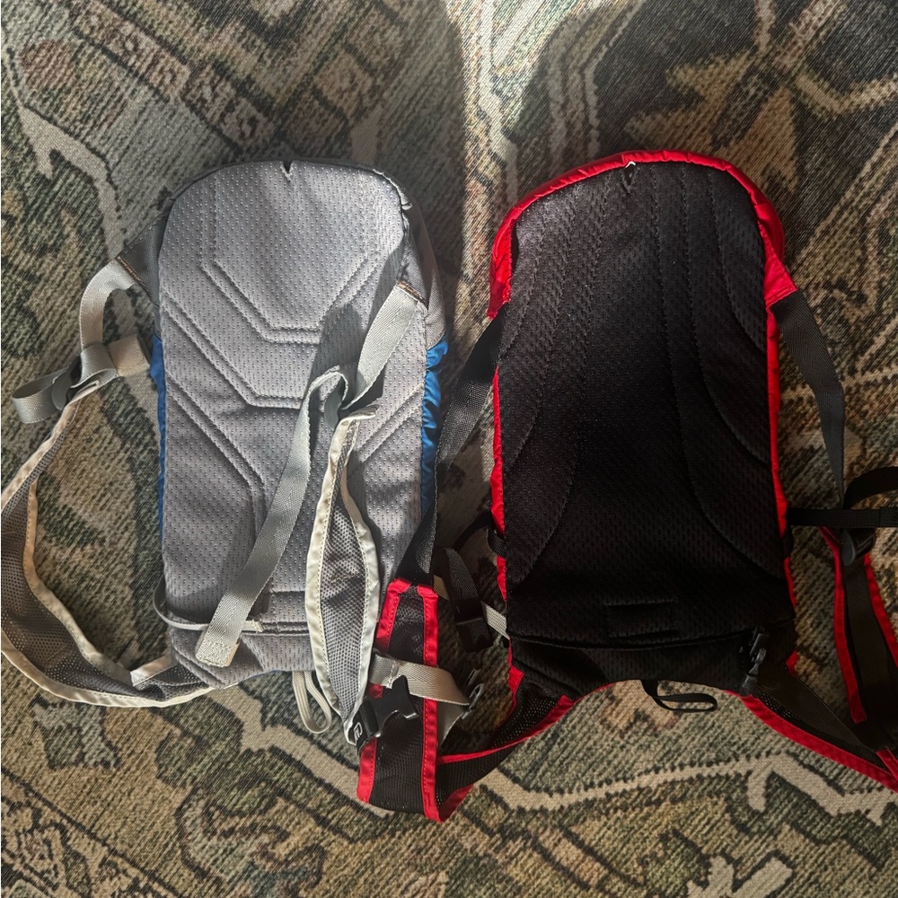 Bundle of 2 Camelbak Hydration Backpacks (need water bags) - Picture 4 of 4